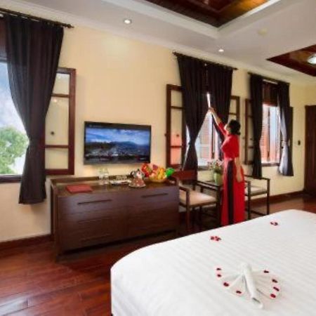 Hanoi Posh Boutique Hotel Zewnętrze zdjęcie